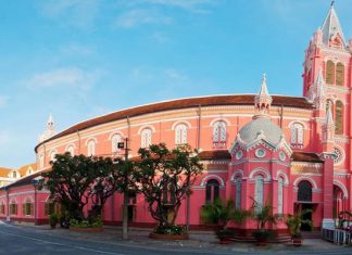 Nhà Thờ Tân Định – Điểm check in lý tưởng mang phong cách Châu Á