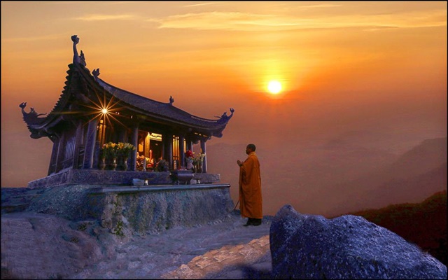 Tour du lịch Quảng Ninh tự túc nên đi những địa điểm nào?